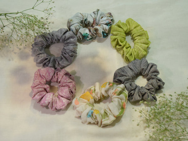 Set of 6- Printed Cotton and Muslin Scrunchies