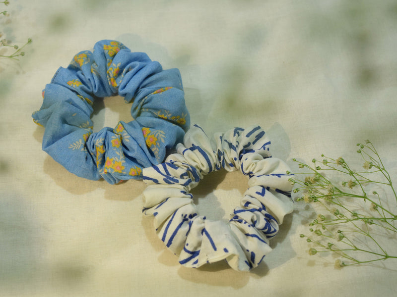 Set of 2- Printed Cotton Scrunchies in Shades Of Blue